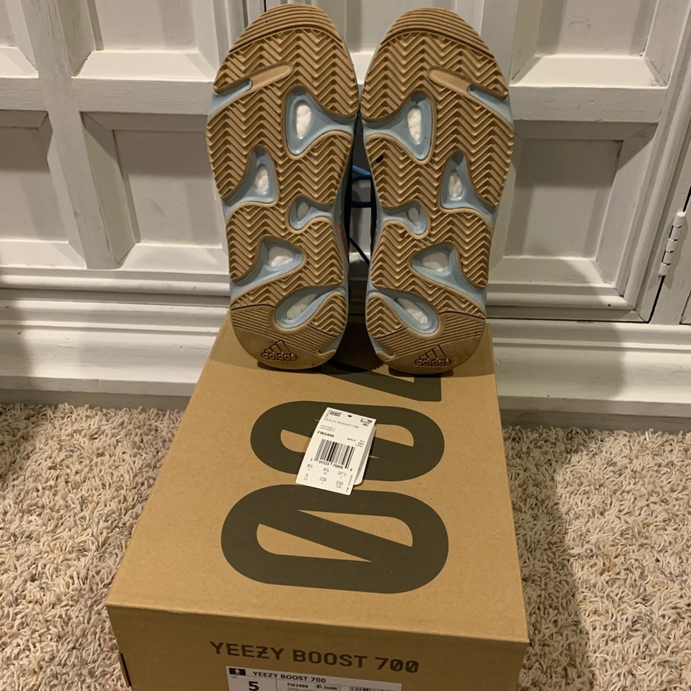 adidas gazelle silver green womens Adidas x Yeezy 'Boost 700 Carbon Blue' Sneakers